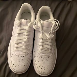 Nike Court Vision Low Sneaker size 7.5